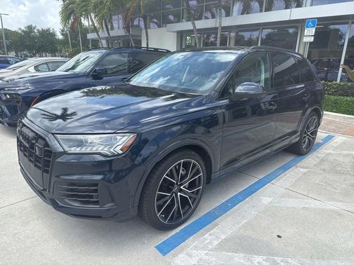 Waitomo Blue Metallic 2023 Audi Q7 55 Prestige