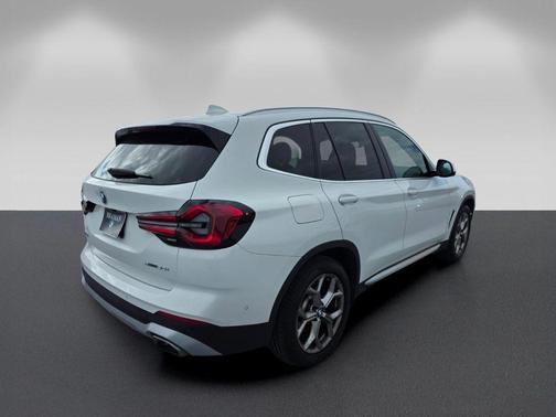 Alpine White 2024 BMW X3 sDrive30i