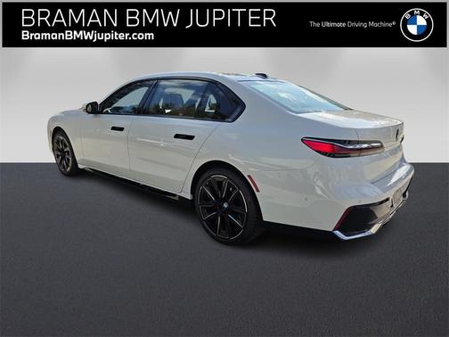 2023 BMW 740 i