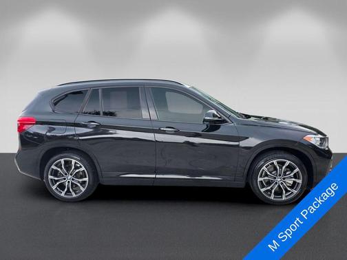 Black Sapphire Metallic 2021 BMW X1 sDrive28i