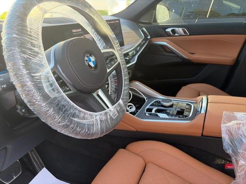 Tanzanite Blue II Metallic 2025 BMW X6 M60i