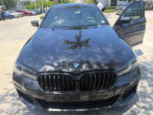 Dark Graphite Metallic 2022 BMW M550 i xDrive