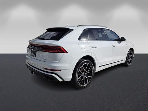 2020 Audi Q8 55 Prestige