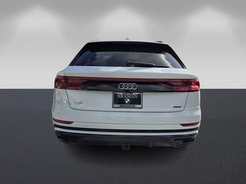 2020 Audi Q8 55 Prestige