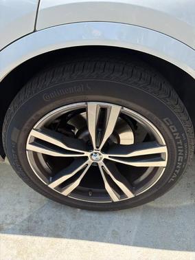 Alpine White 2023 BMW X7 xDrive40i