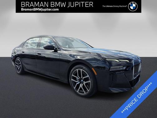 Black Sapphire Metallic 2023 BMW 740 i