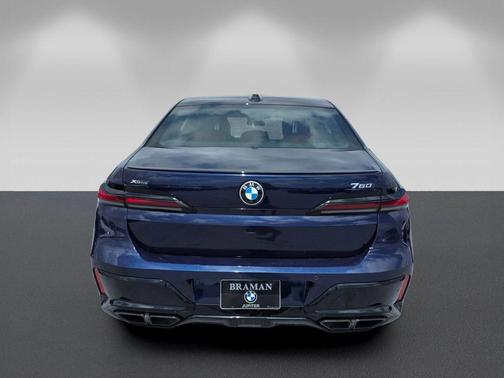 Tanzanite Blue II Metallic 2023 BMW 760 760i xDrive