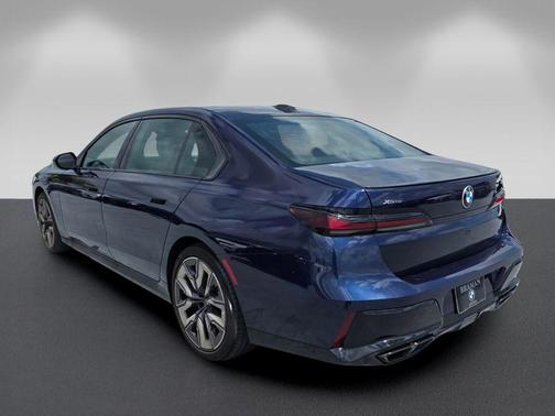 Tanzanite Blue II Metallic 2023 BMW 760 760i xDrive