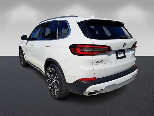 2023 BMW X5 sDrive40i