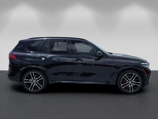 Black Sapphire Metallic 2023 BMW X5 sDrive40i