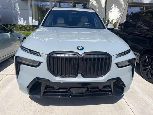 2024 BMW X7 xDrive40i