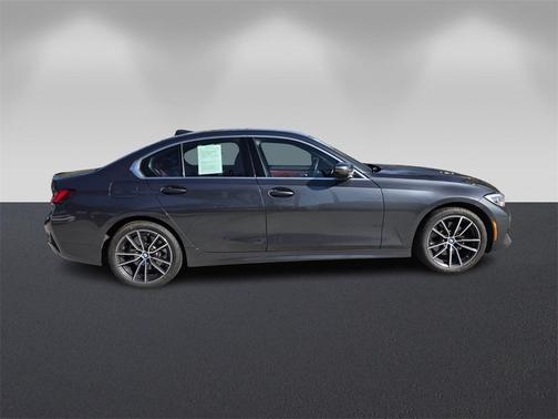 2022 BMW 330 i