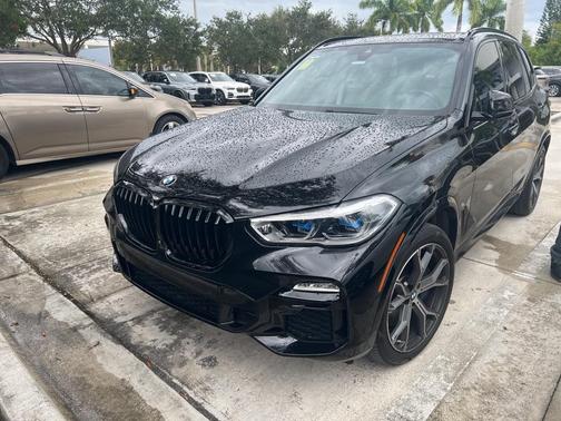 2021 BMW X5 M50i