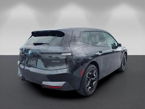 Dark Graphite Metallic 2024 BMW iX xDrive50