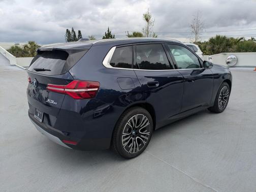 Tanzanite Blue II Metallic 2026 BMW X3 30 xDrive