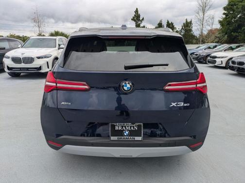 Tanzanite Blue II Metallic 2026 BMW X3 30 xDrive