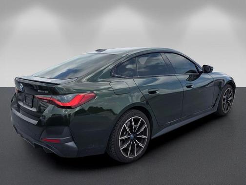 San Remo Green Metallic 2023 BMW i4 Gran Coupe eDrive40