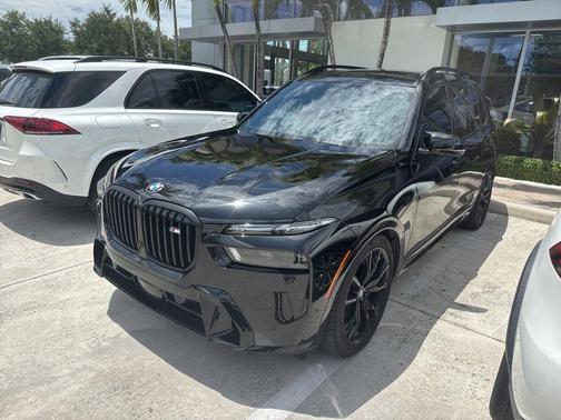 Black Sapphire Metallic 2024 BMW X7 M60i