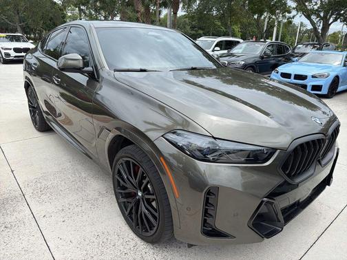 Manhattan Green Metallic 2024 BMW X6 xDrive40i