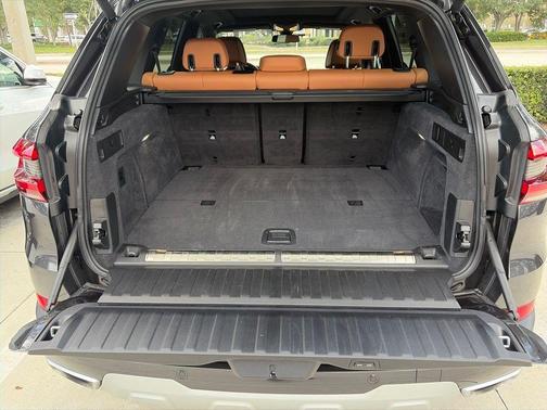 Dark Graphite Metallic 2023 BMW X5 PHEV xDrive45e