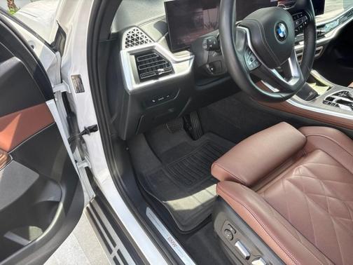 Alpine White 2024 BMW X5 sDrive40i