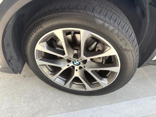 Alpine White 2024 BMW X5 sDrive40i