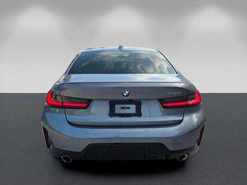 Skyscraper Gray Metallic 2023 BMW 330 i