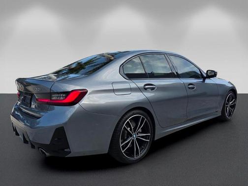 Skyscraper Gray Metallic 2023 BMW 330 i
