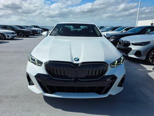 Alpine White 2027 BMW 530 i