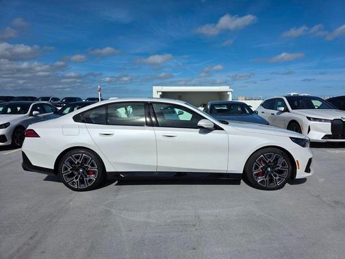 Alpine White 2027 BMW 530 i