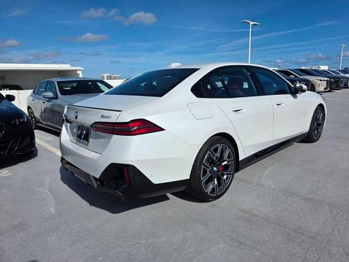 Alpine White 2027 BMW 530 i