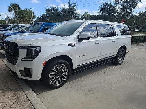 2023 GMC Yukon XL Denali Ultimate