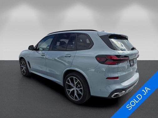 Gray Metallic 2026 BMW X5 sDrive40i