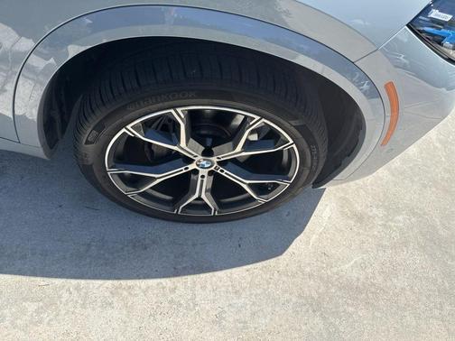 Gray Metallic 2026 BMW X5 sDrive40i
