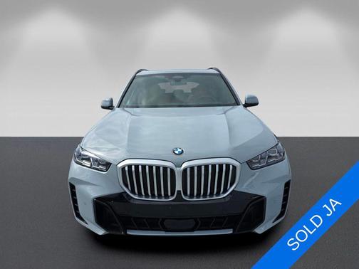 Gray Metallic 2026 BMW X5 sDrive40i