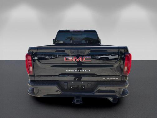 Onyx Black 2023 GMC Sierra 2500 Denali