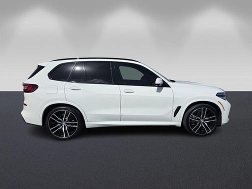Alpine White 2021 BMW X5 sDrive40i