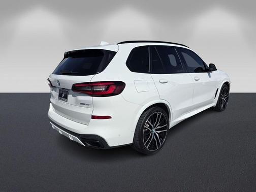 Alpine White 2021 BMW X5 sDrive40i