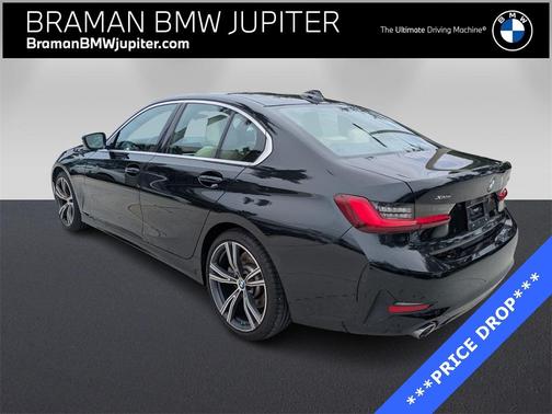 2022 BMW 330 i xDrive