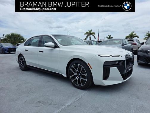 Alpine White 2026 BMW 740 i xDrive