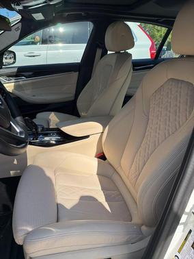 Alpine White 2023 BMW 530 i