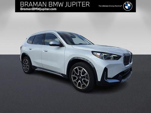 Mineral White Metallic 2024 BMW X1 xDrive28i
