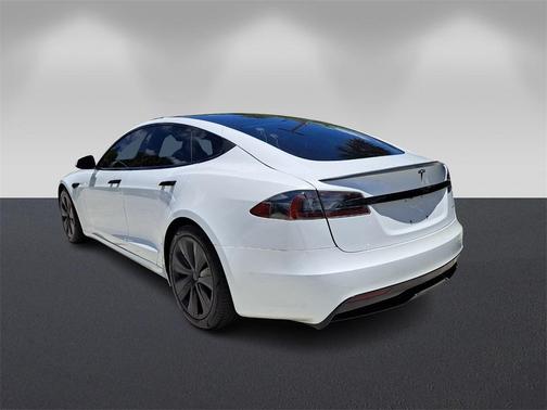 2021 Tesla Model S Plaid