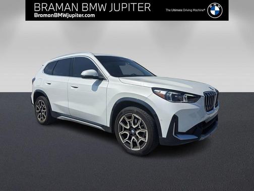 Mineral White Metallic 2025 BMW X1 xDrive28i