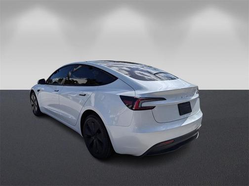 2025 Tesla Model 3 Long Range