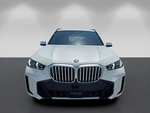 Mineral White Metallic 2026 BMW X5 xDrive40i