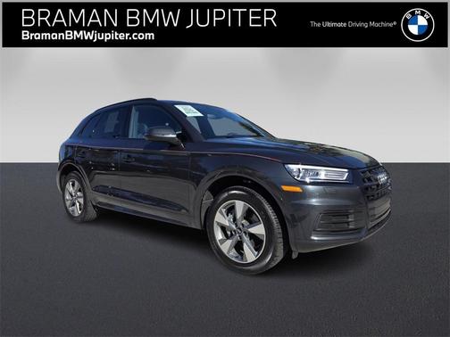2020 Audi Q5 45 Titanium Premium
