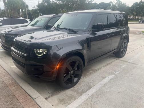2023 Land Rover Defender 110 X-Dynamic SE