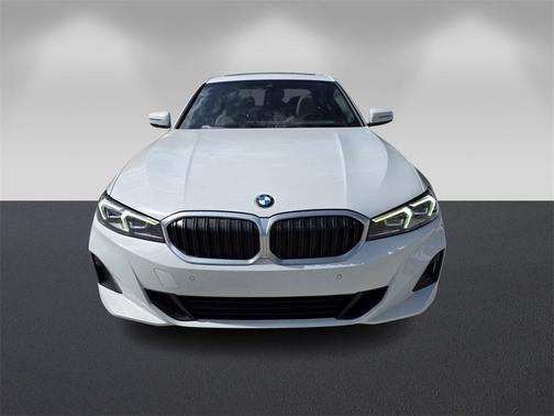 2023 BMW 330 i