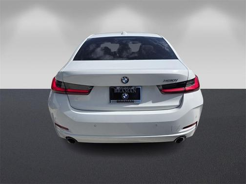 2023 BMW 330 i